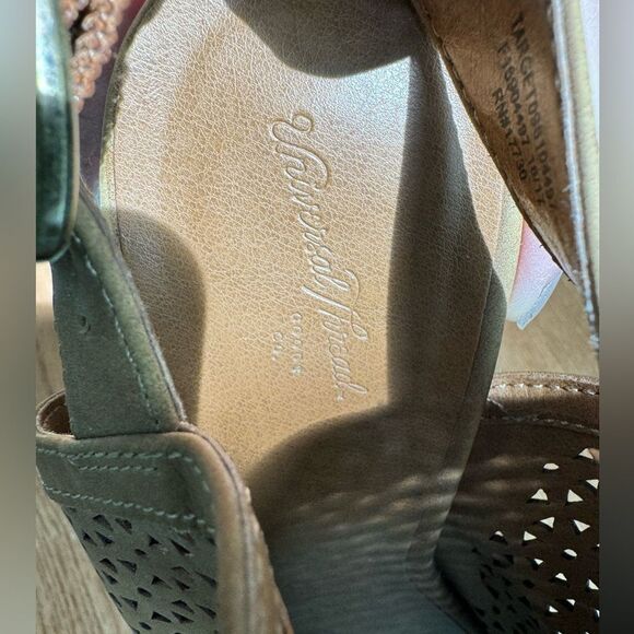 Universal Threads Sandals Sling Back 4-inch Heels Faux Leather Vegan Size 9.5 - Picture 10 of 13